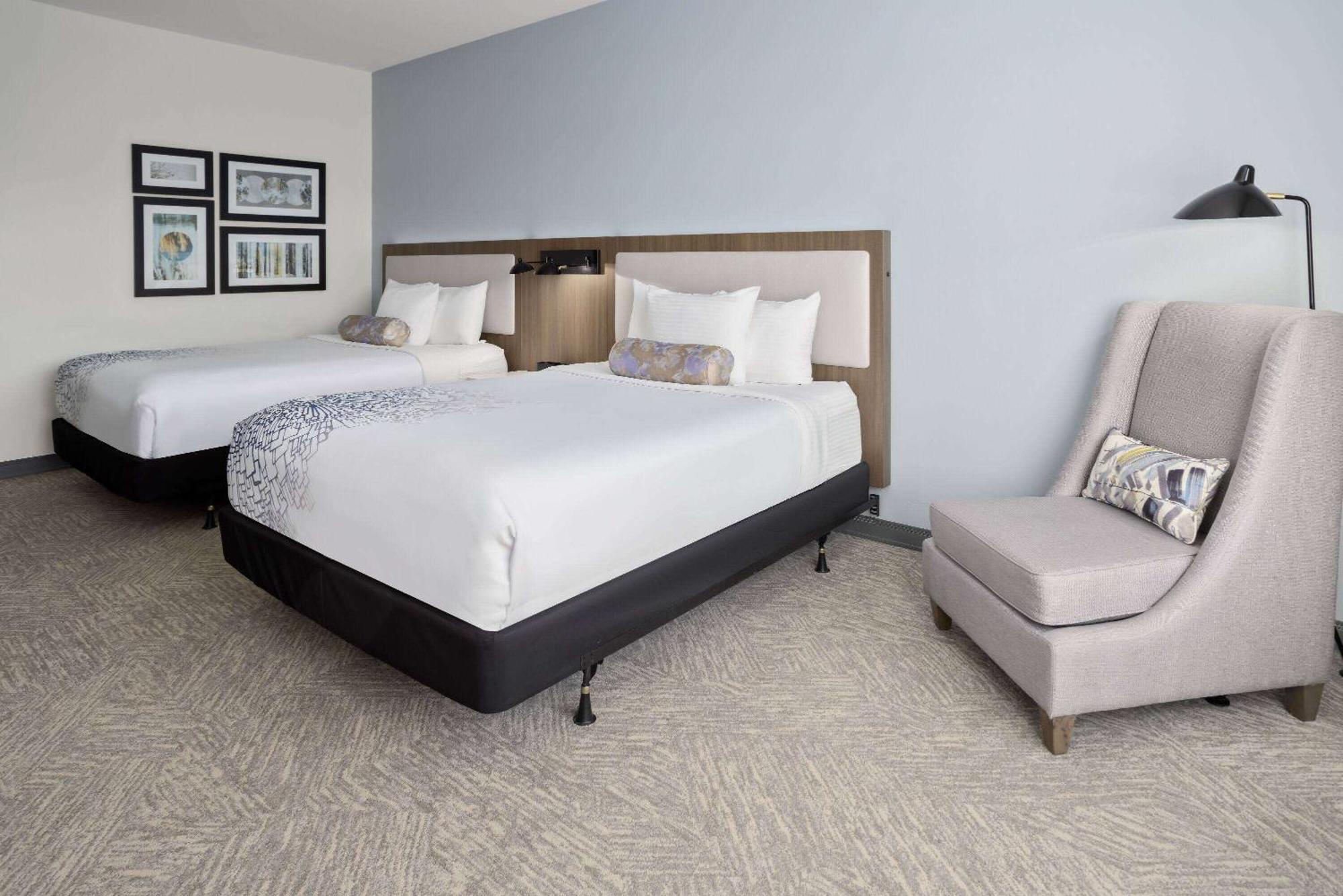 La Quinta Inn & Suites By Wyndham Locust Grove Buitenkant foto