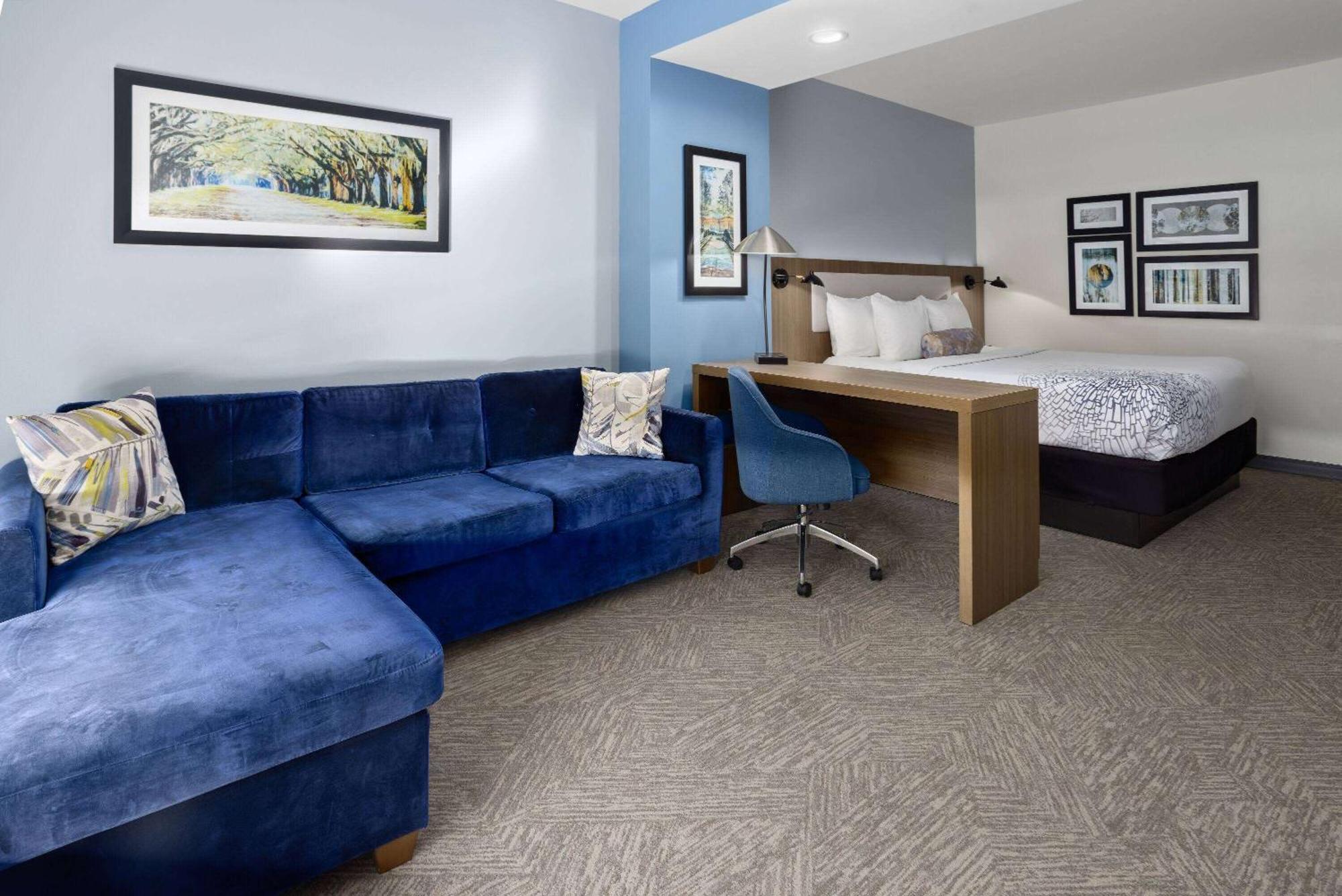 La Quinta Inn & Suites By Wyndham Locust Grove Buitenkant foto