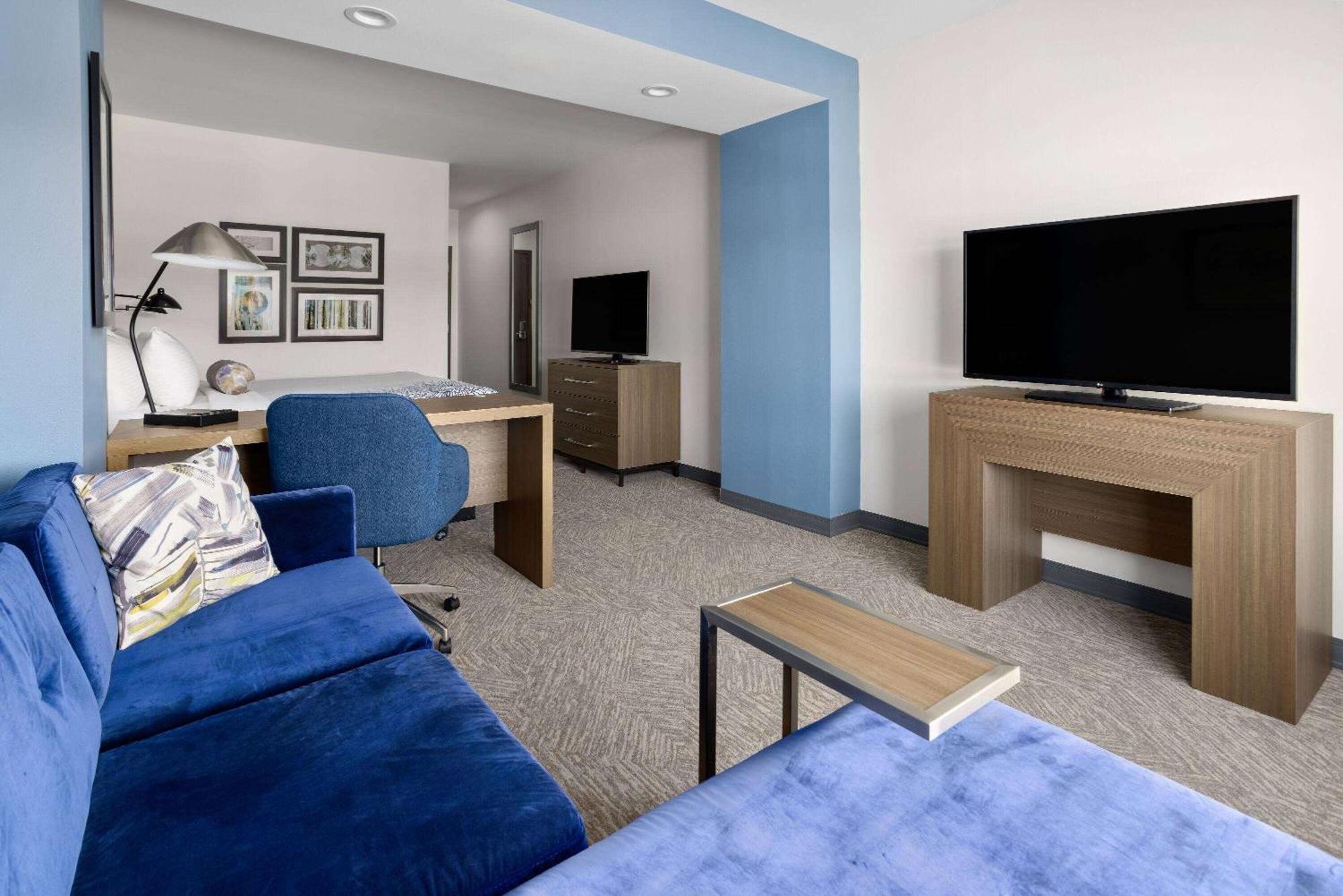 La Quinta Inn & Suites By Wyndham Locust Grove Buitenkant foto